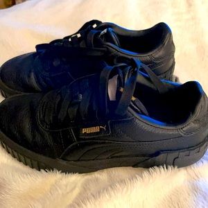 Leather puma sneakers